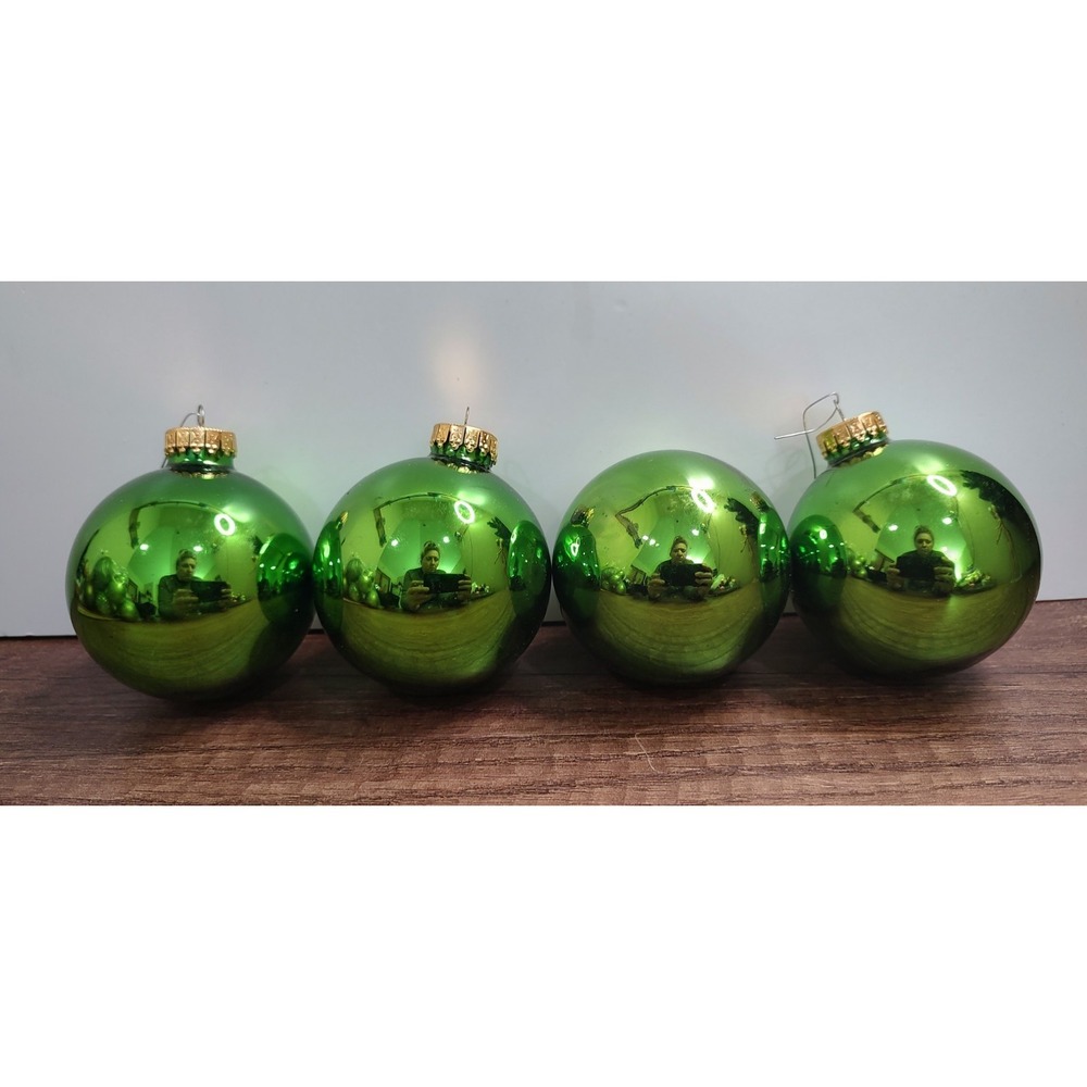 Vintage G&D Glass Christmas Ball Ornaments Solid Shiny Bright Green Lot Of 4 B10